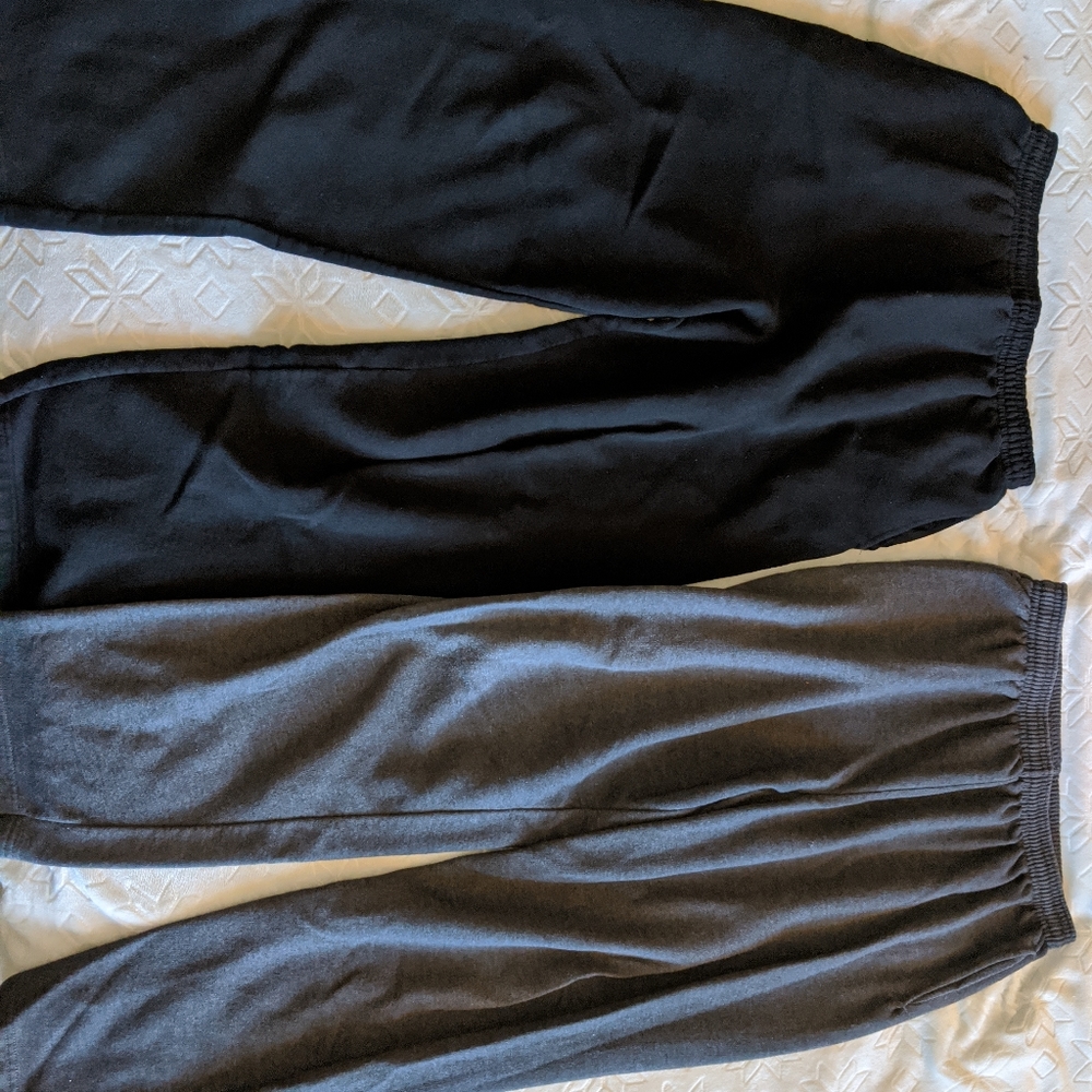 Nike sweatshirt w/ two pairs Hanes sweatpants. - Picture 2 of 2